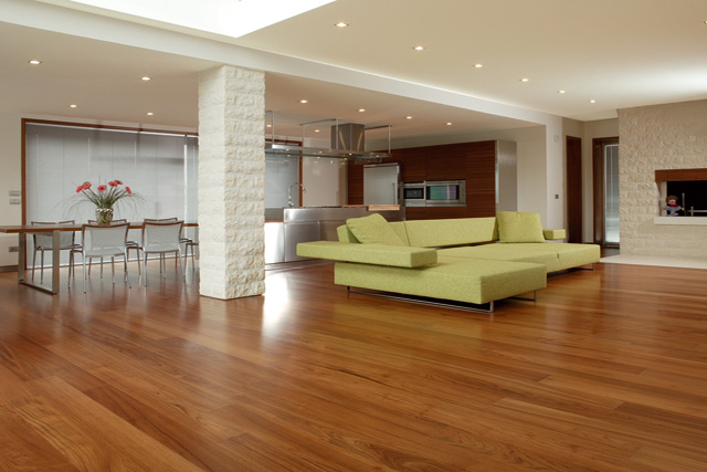 Parquet (640x427)